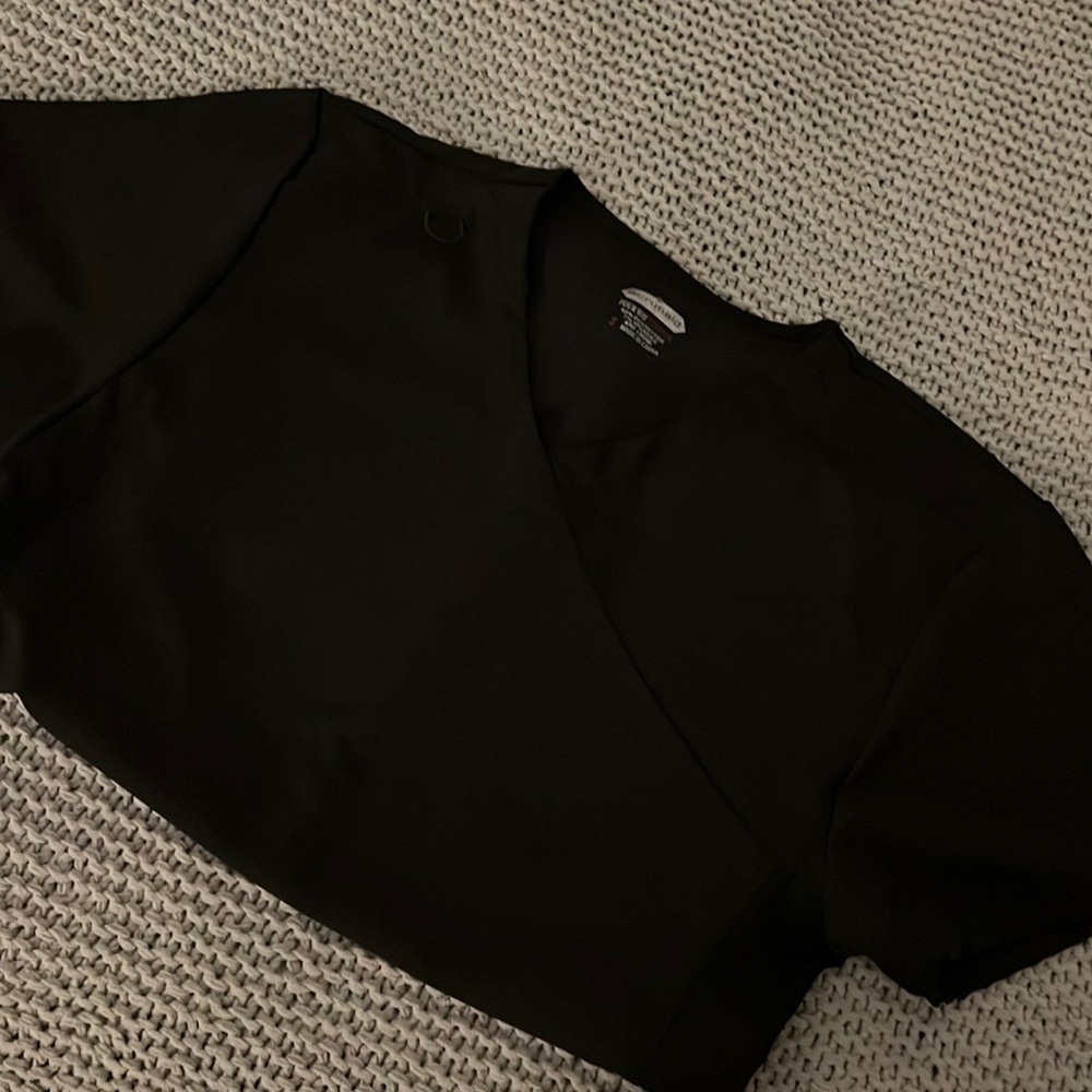 Black scrub top